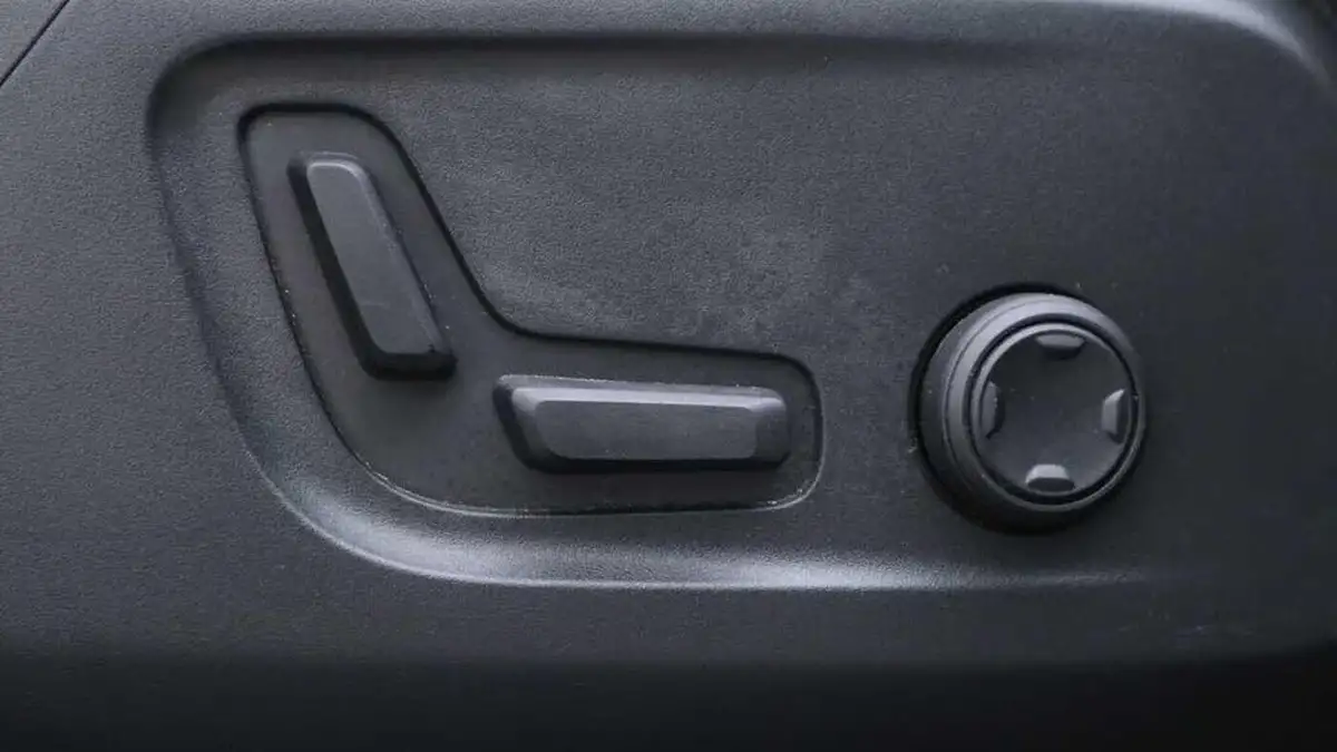 2022-volvo-c40-e-twin-recharge-pro-big-26