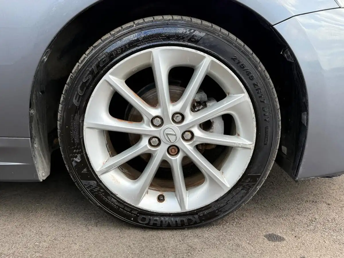 2013-lexus-ct-200h-18-premier-big-50