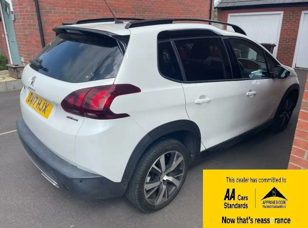 2017-peugeot-2008-suv-12-puretech-gt-line-110bhp-eat6-big-3