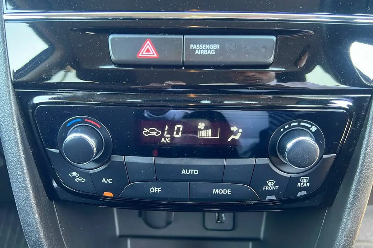 2022-suzuki-vitara-14-boosterjet-sz-t-big-14