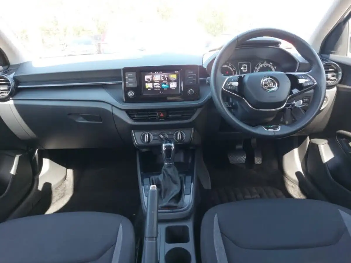 2022-skoda-fabia-10-tsi-se-comfort-109ps-dsg-big-2