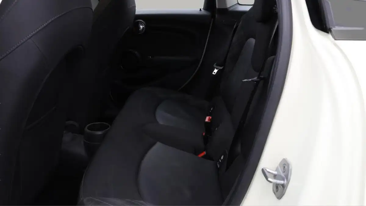 2017-mini-cooper-15-cooper-ss-hatchback-5d-big-16