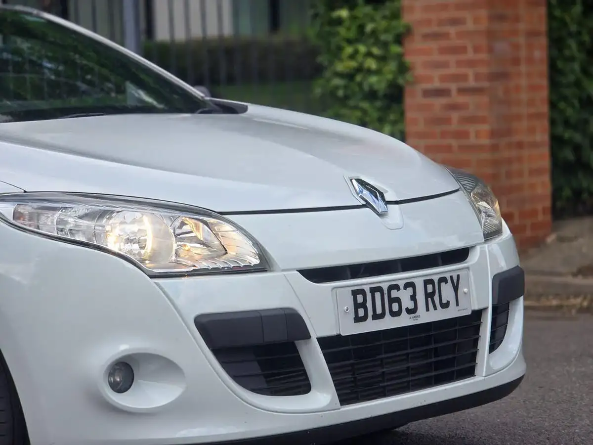 2014-renault-megane-16td-dynamique-big-16