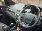 2014-renault-megane-16td-dynamique-small-27