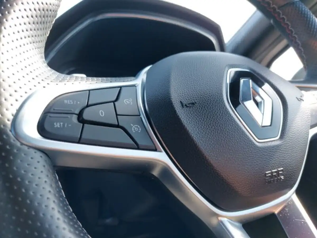 2022-renault-captur-13-tce-rs-line-edc-auto-big-16