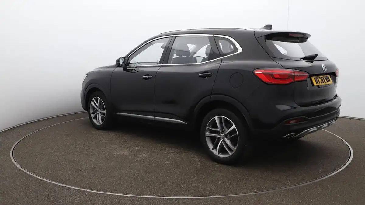 2021-mg-hs-15t-gdi-excite-162ps-big-61