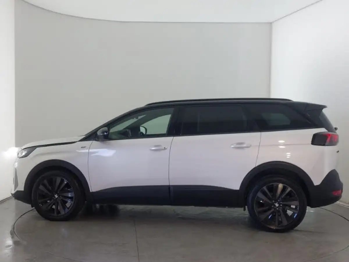 2022-peugeot-5008-suv-16-puretech-gt-premium-big-3