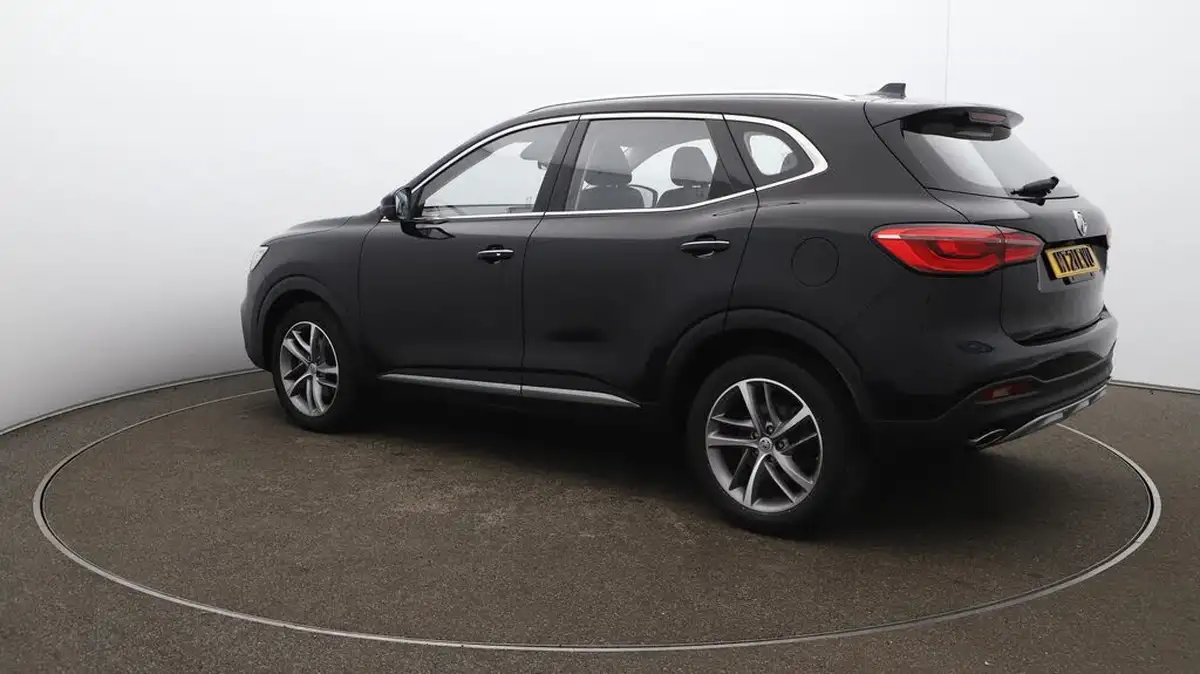 2021-mg-hs-15t-gdi-excite-162ps-big-33