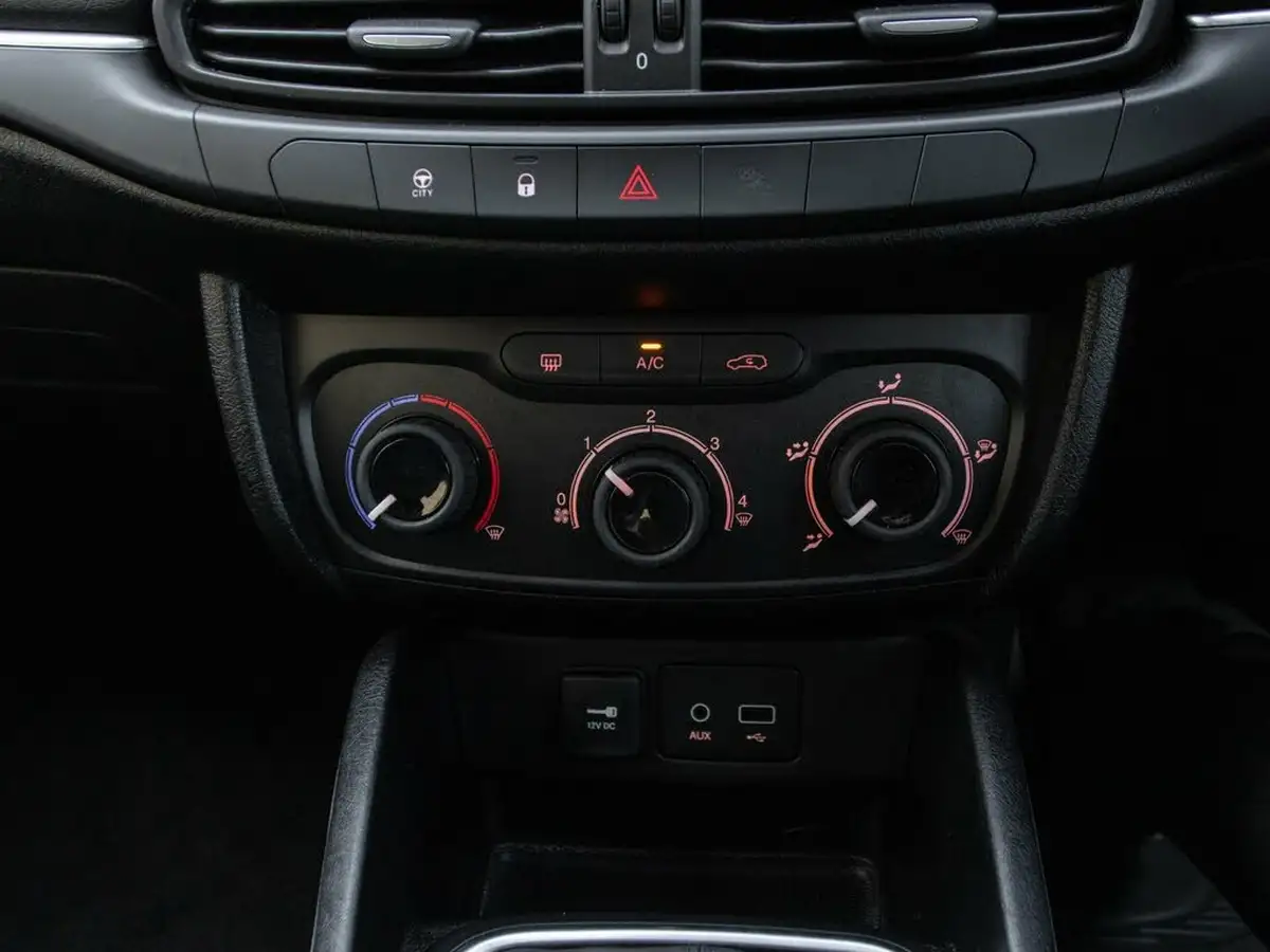 2018-fiat-tipo-14-easy-plus-hatchback-big-29