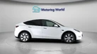 2022-tesla-model-y-e-long-range-small-7