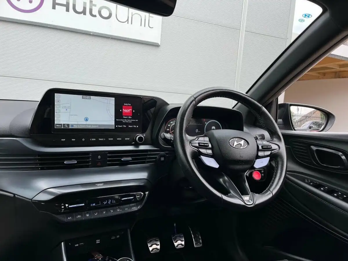 2022-hyundai-i20-n-16-t-gdi-big-10