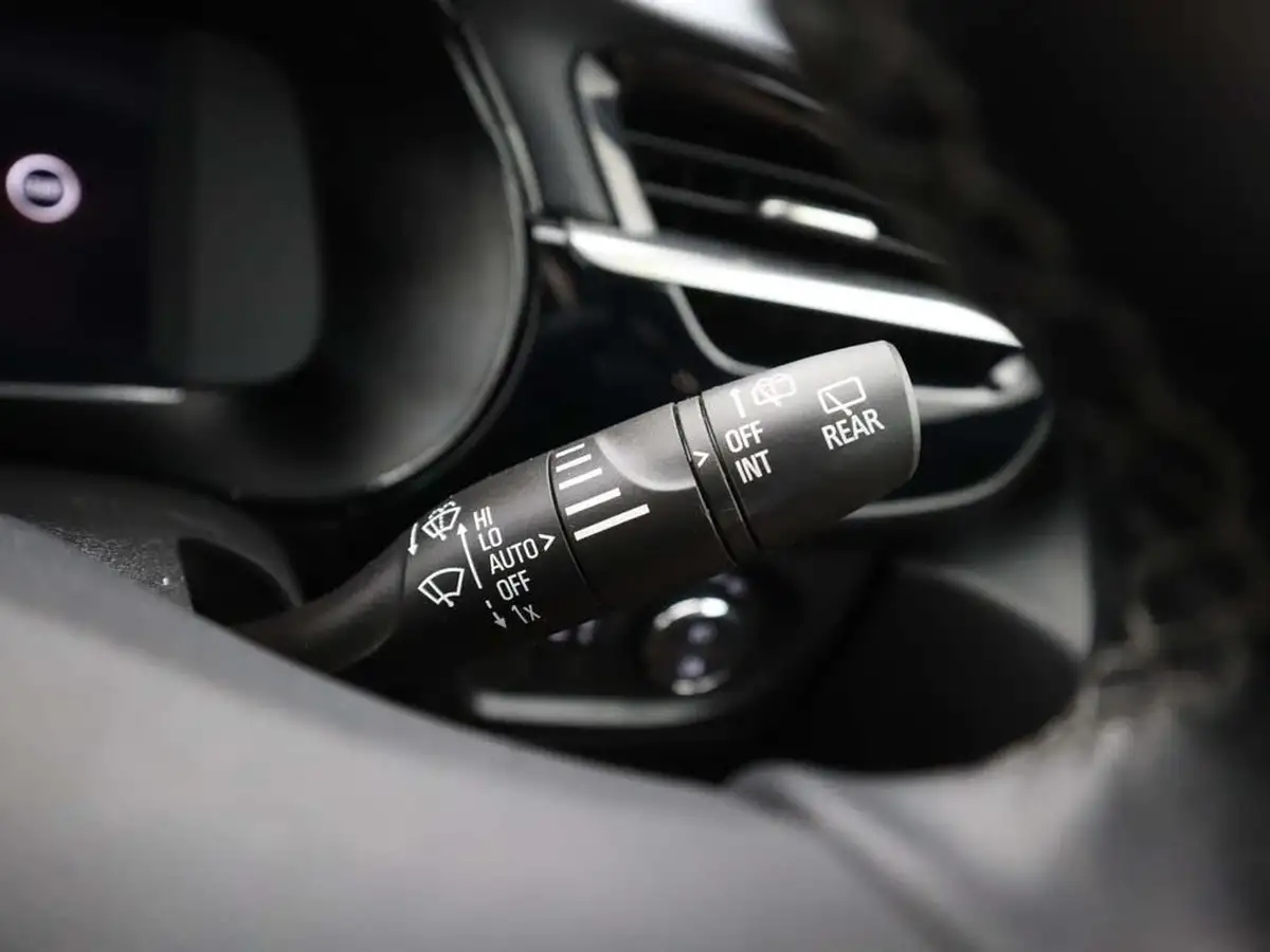 2021-vauxhall-corsa-12-turbo-elite-nav-premium-big-35
