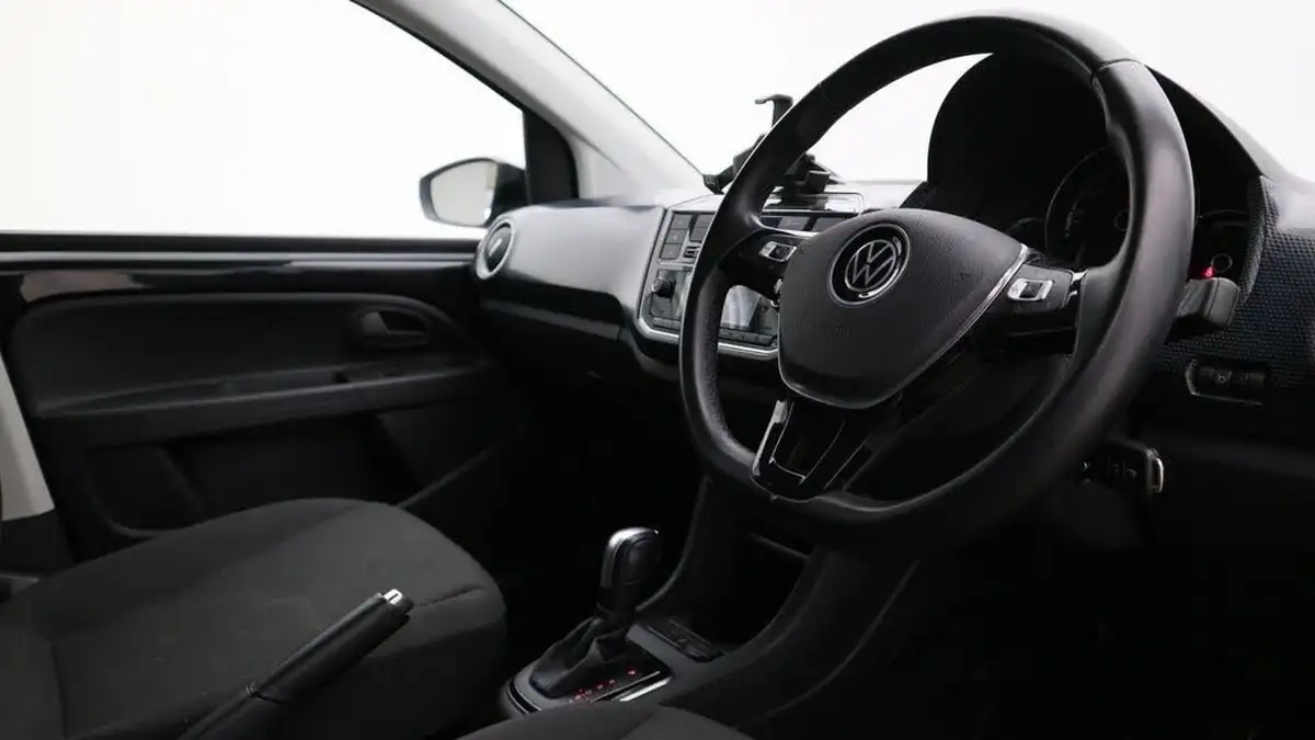 2022-volkswagen-up-e-e-up-big-4