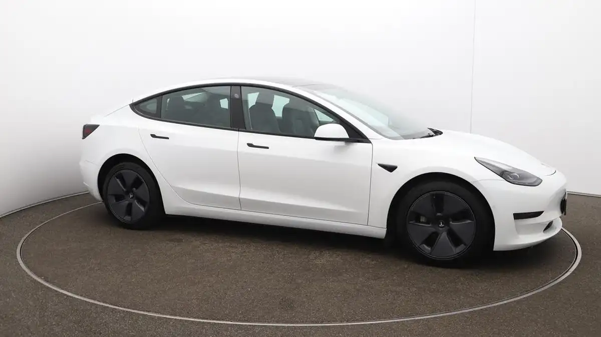 2021-tesla-model-3-e-standard-plus-big-45
