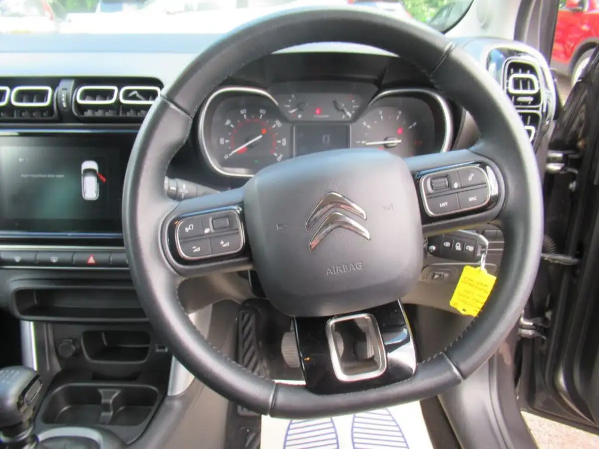 2021-citroen-c3-aircross-12-puretech-shine-110ps-big-14