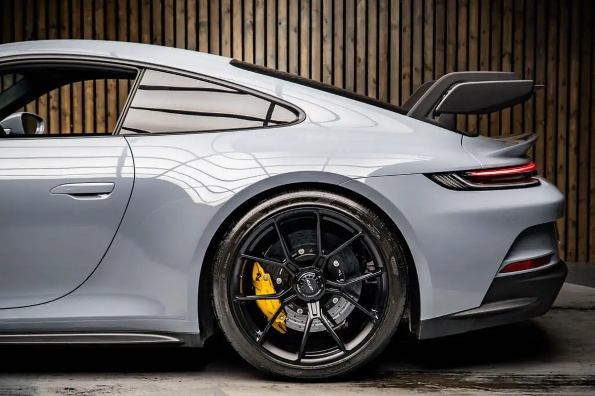 2022-porsche-911-40-gt3-rwd-pdk-big-18