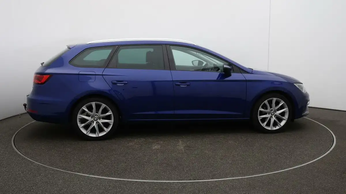 2017-seat-leon-14-ecotsi-fr-technology-estate-5d-dsg-big-42