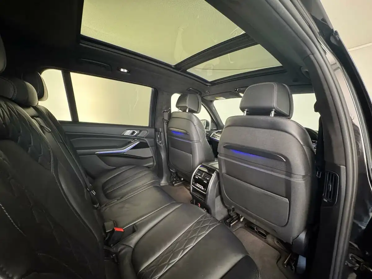 2019-bmw-x7-30-xdrive40i-m-sport-big-21