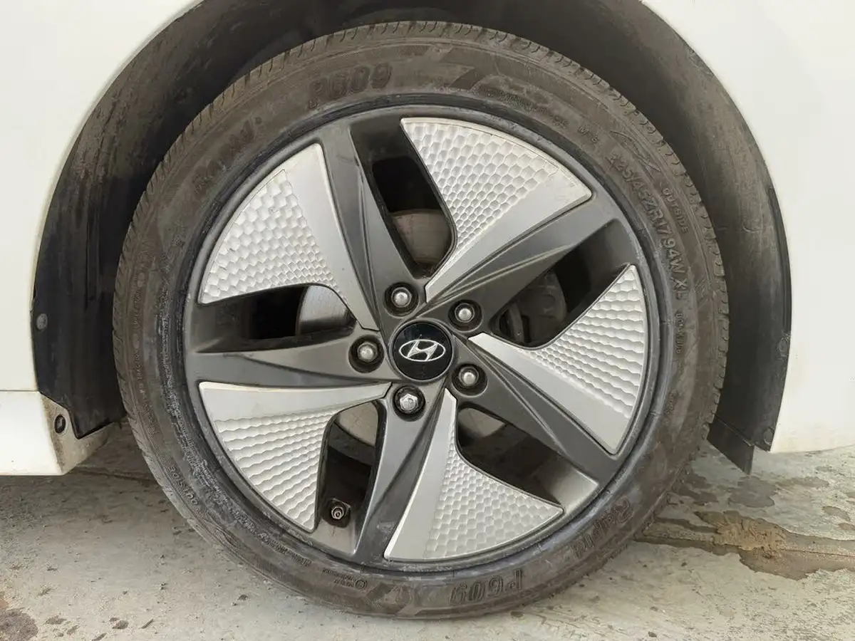 2021-hyundai-ioniq-16-gdi-premium-se-hybrid-big-29