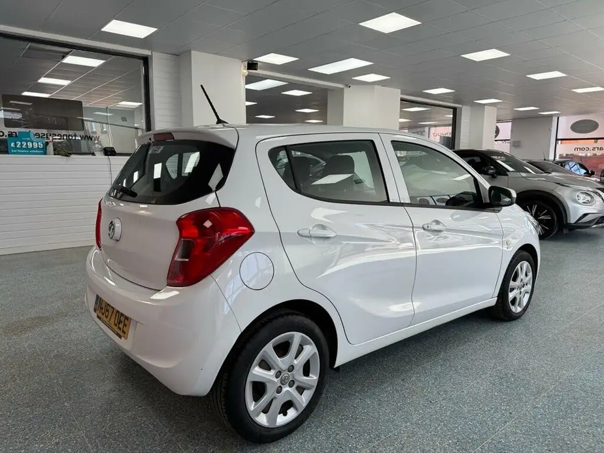 2018-vauxhall-viva-big-2