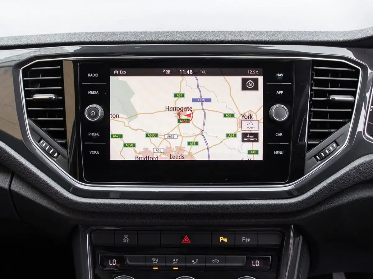 2018-volkswagen-t-roc-20tdi-sel-ss-big-26