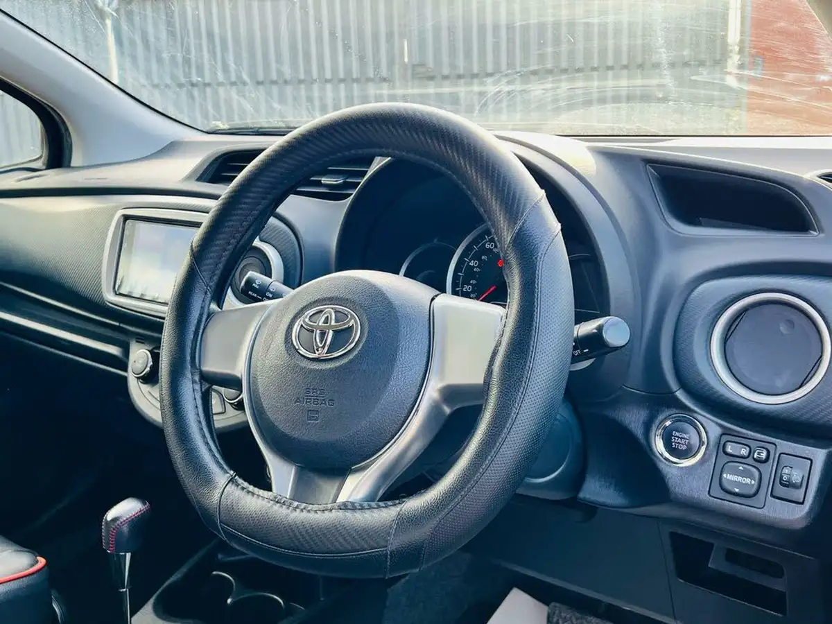 2013-toyota-yaris-133-tr-5d-m-drive-s-big-19