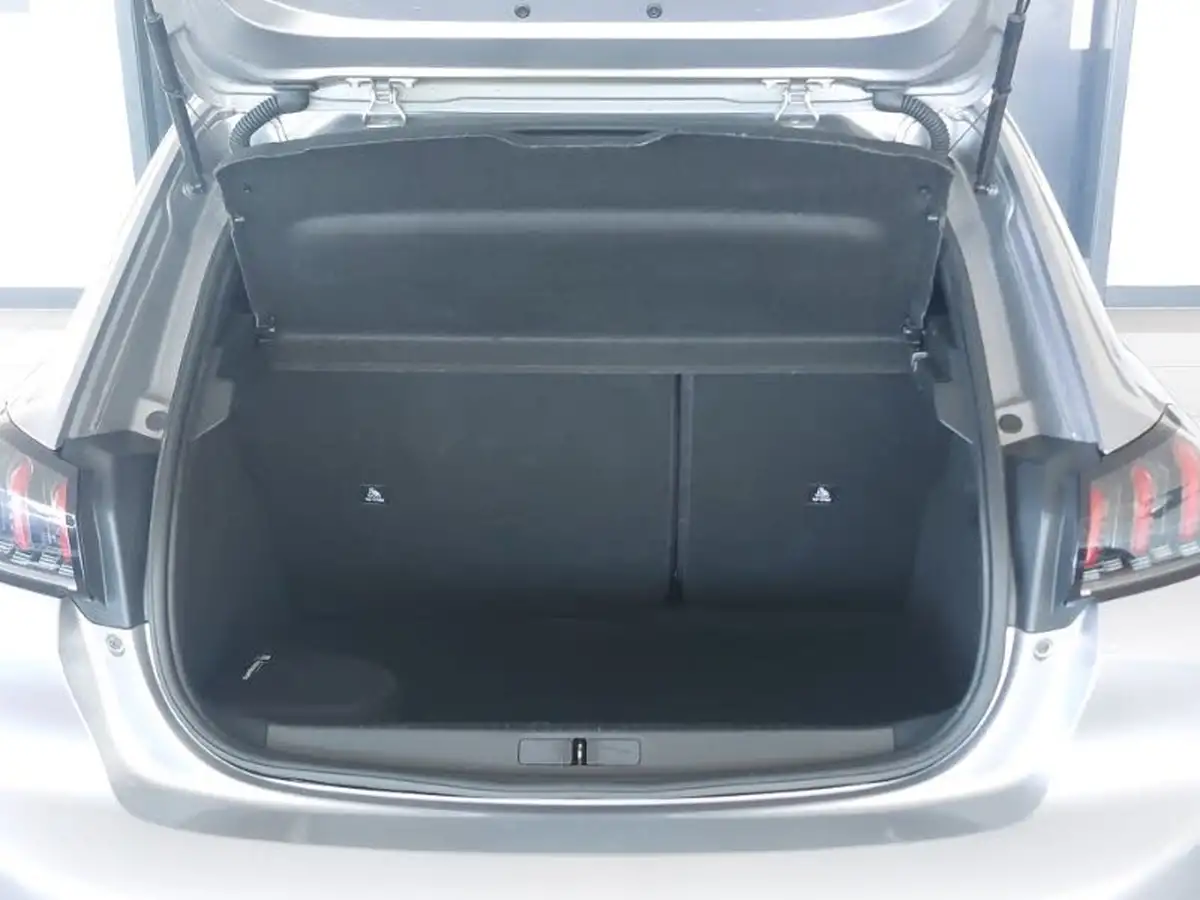 2021-peugeot-208-12-puretech-allure-premium-100bhp-big-12