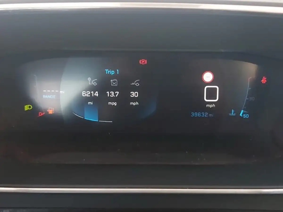 2021-peugeot-208-12-puretech-allure-premium-100bhp-big-8