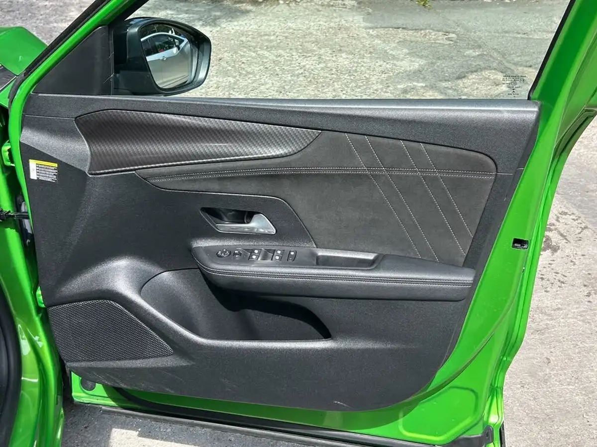 2021-vauxhall-mokka-e-launch-edition-big-27
