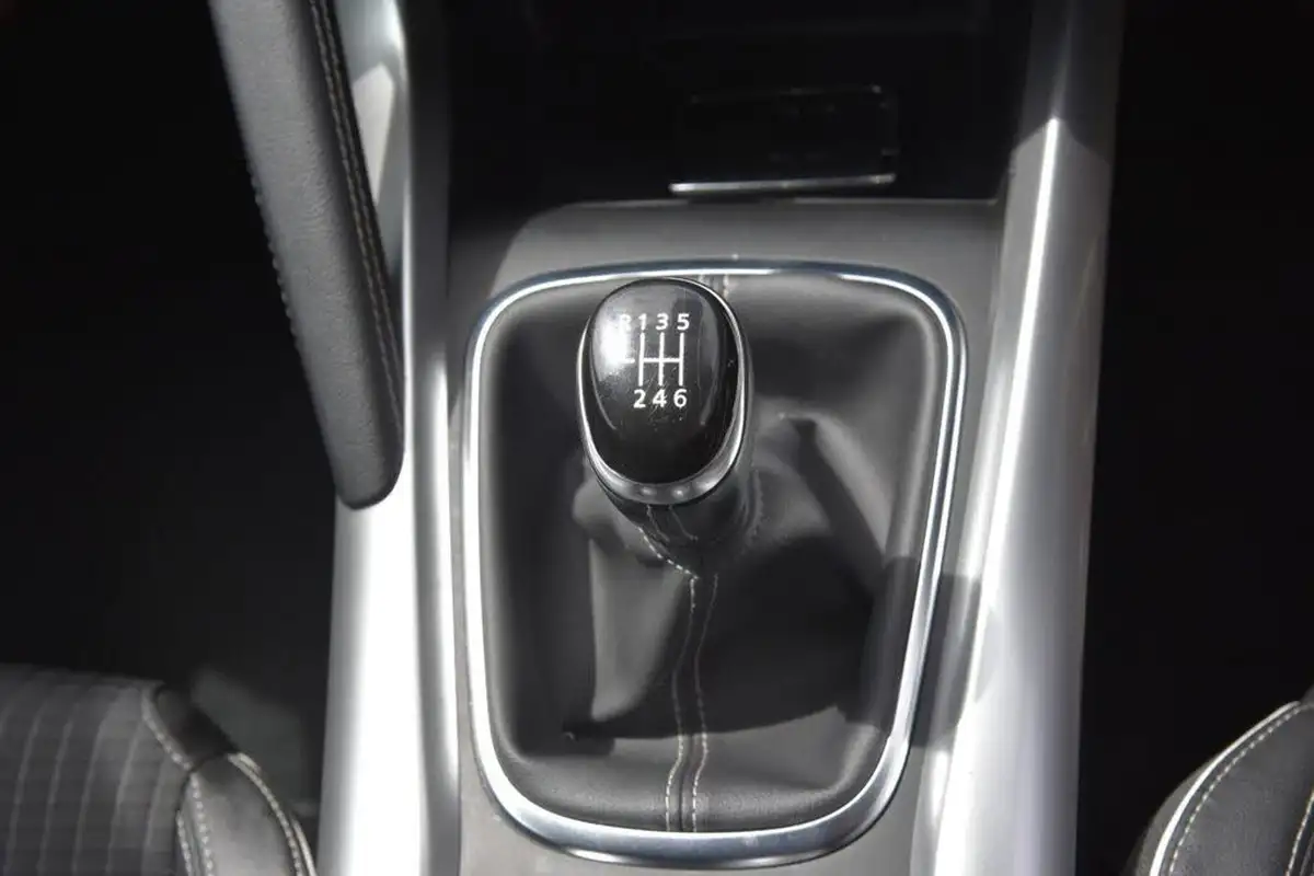 2016-renault-kadjar-16dci-signature-nav-4x4-big-46