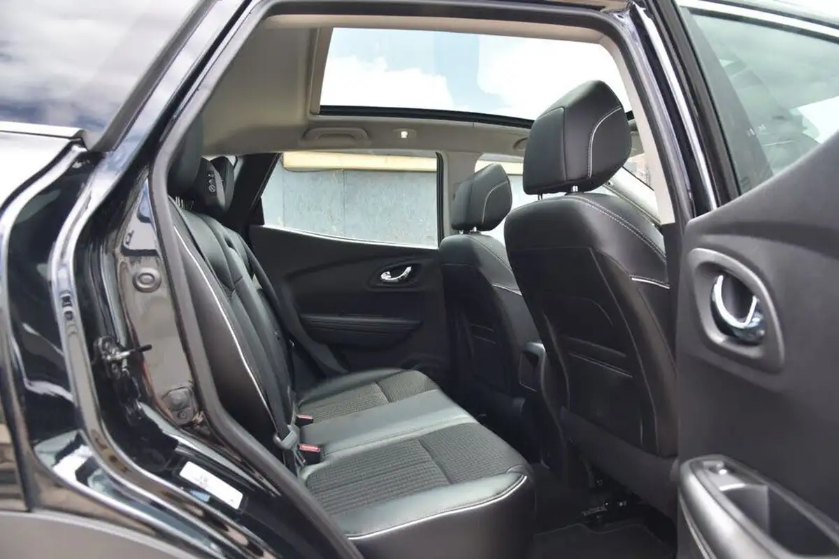 2016-renault-kadjar-16dci-signature-nav-4x4-big-22