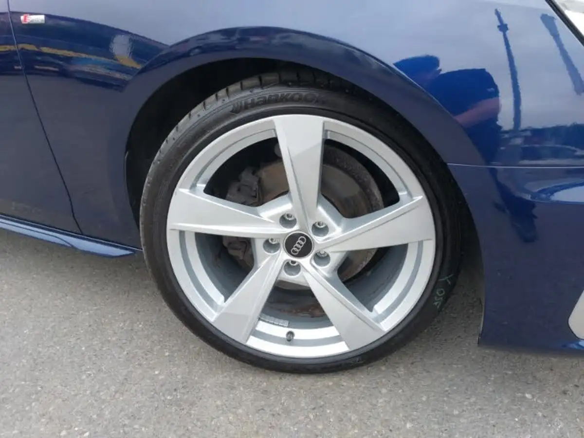 2022-audi-a4-avant-20-35-tfsi-s-line-tronic-big-8