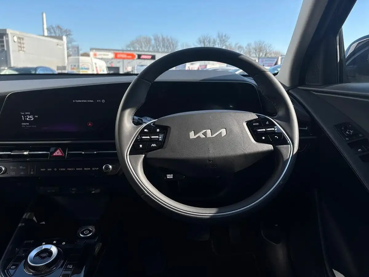 2024-kia-niro-ev-e-2-big-16