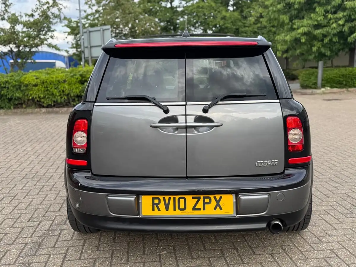 2010-mini-clubman-16-cooper-graphite-big-25
