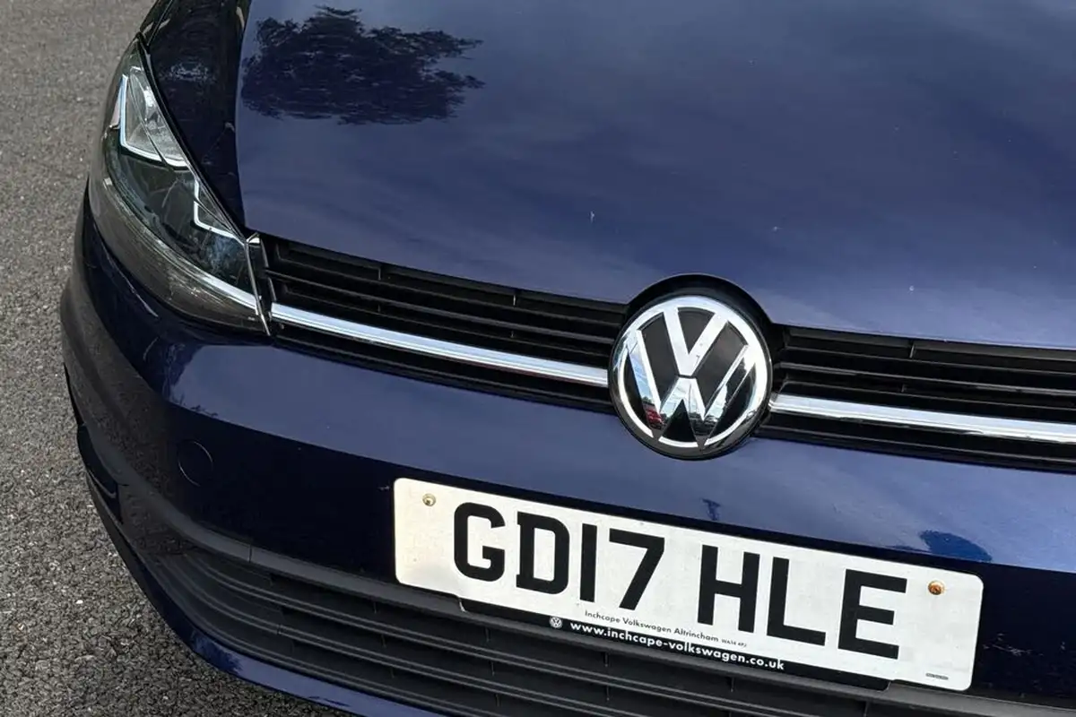 2017-volkswagen-golf-14-tsi-ss-estate-5d-dsg-big-23