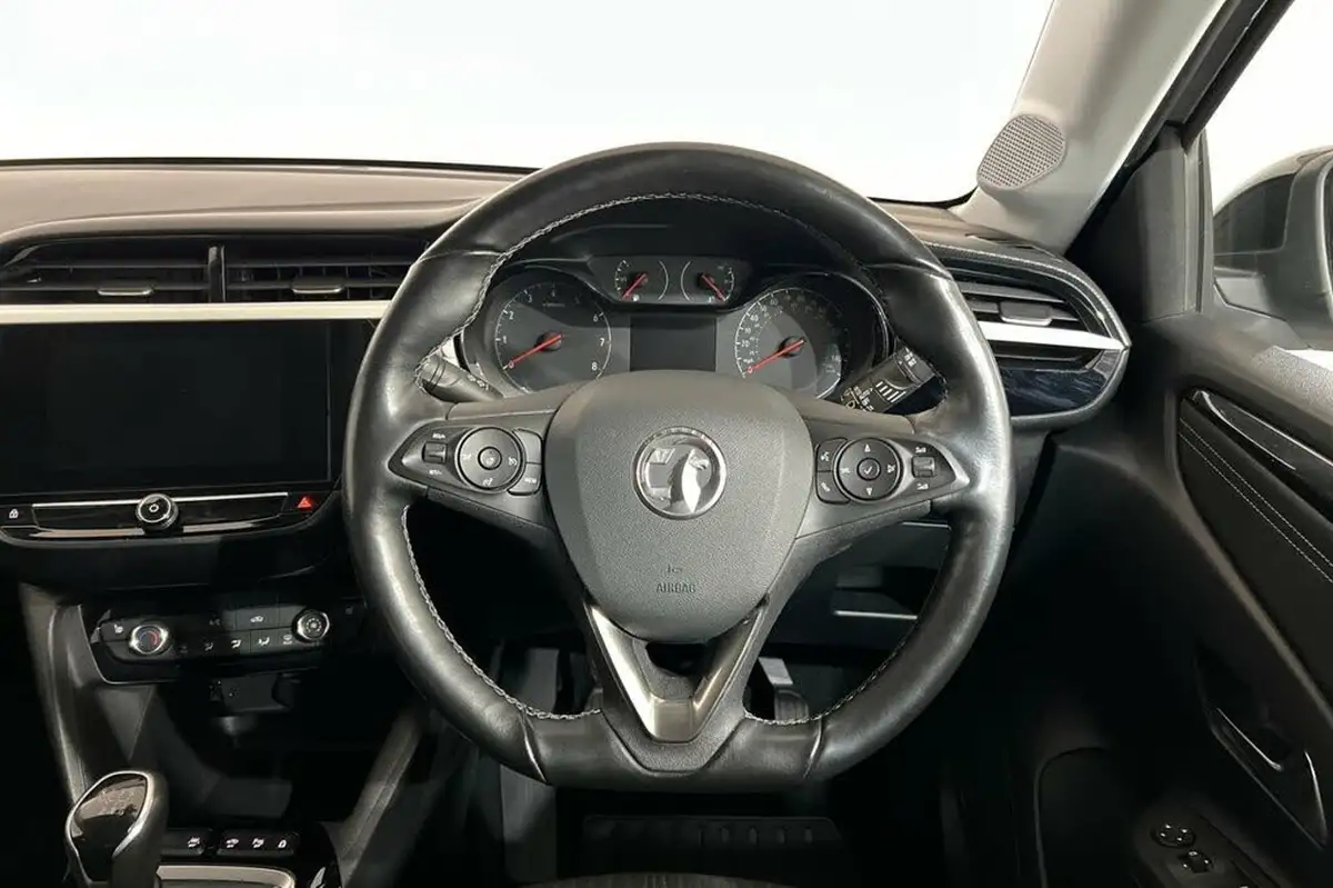 2021-vauxhall-corsa-12-turbo-griffin-edition-big-23