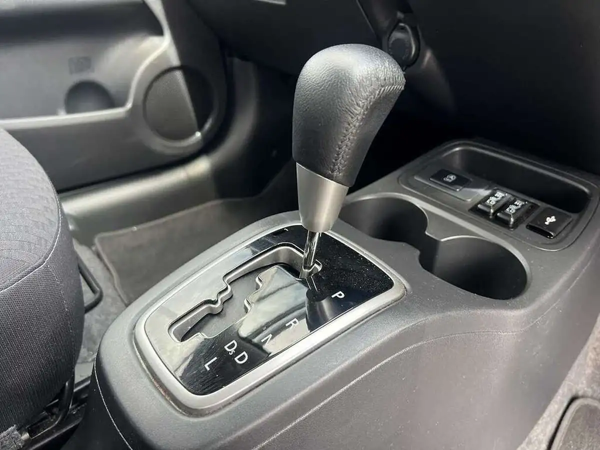2019-mitsubishi-mirage-12-4-cvt-big-6