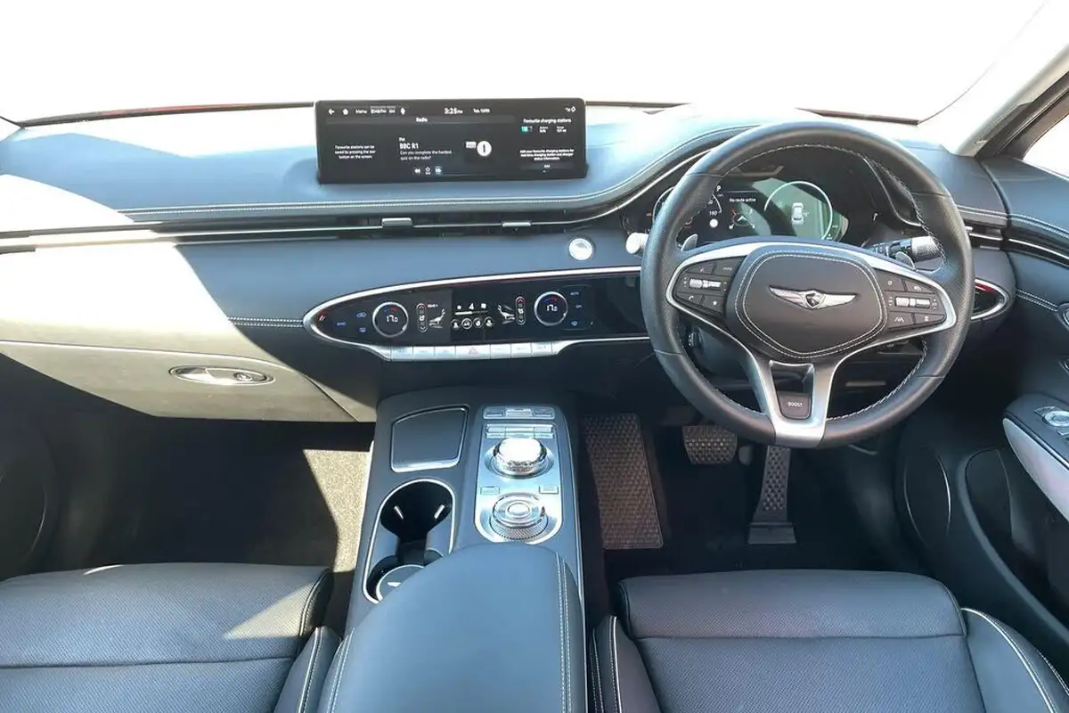 2022-genesis-gv70-e-sport-line-big-8