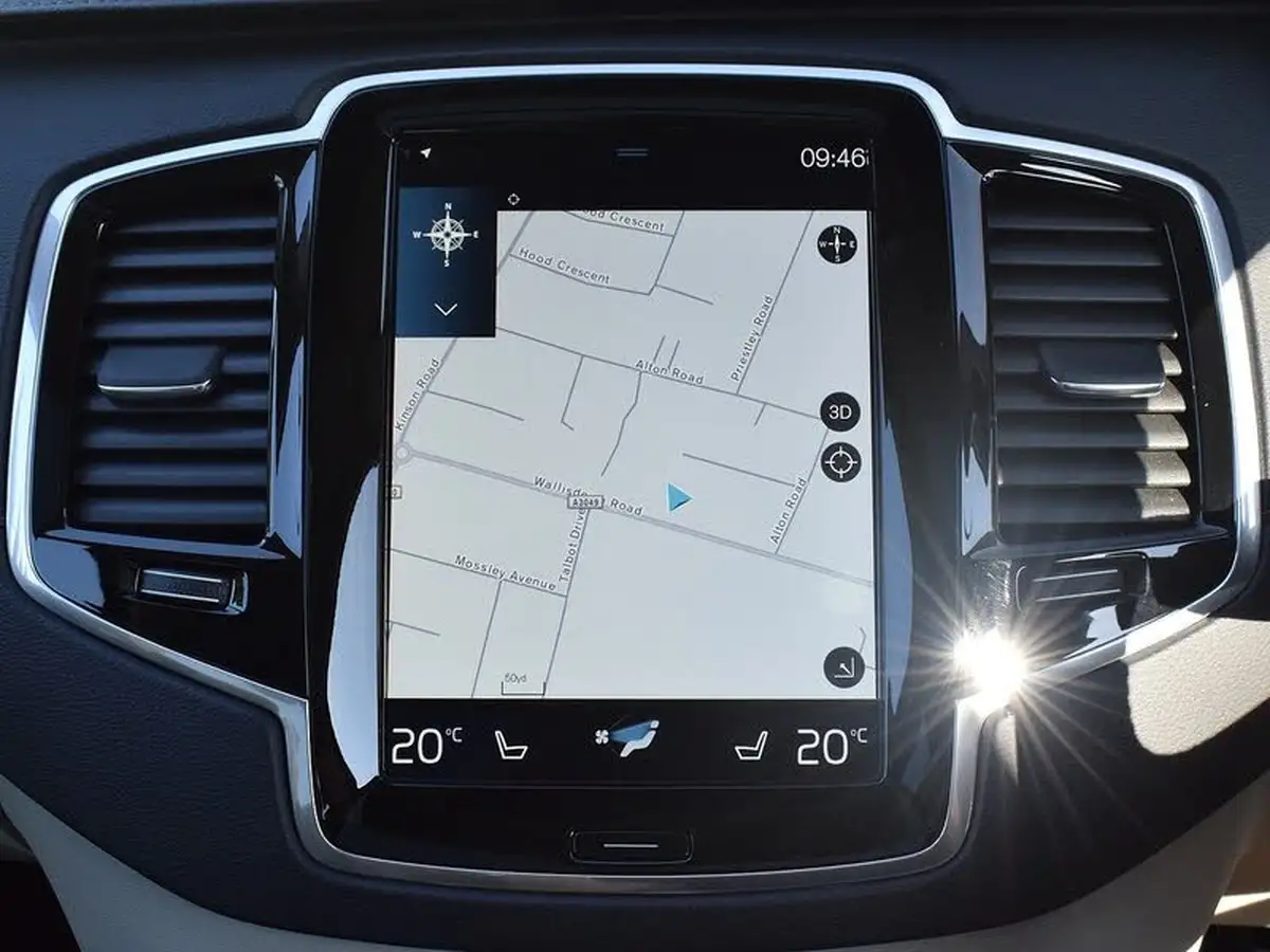2021-volvo-xc90-20-t8-inscription-384bhp-big-12