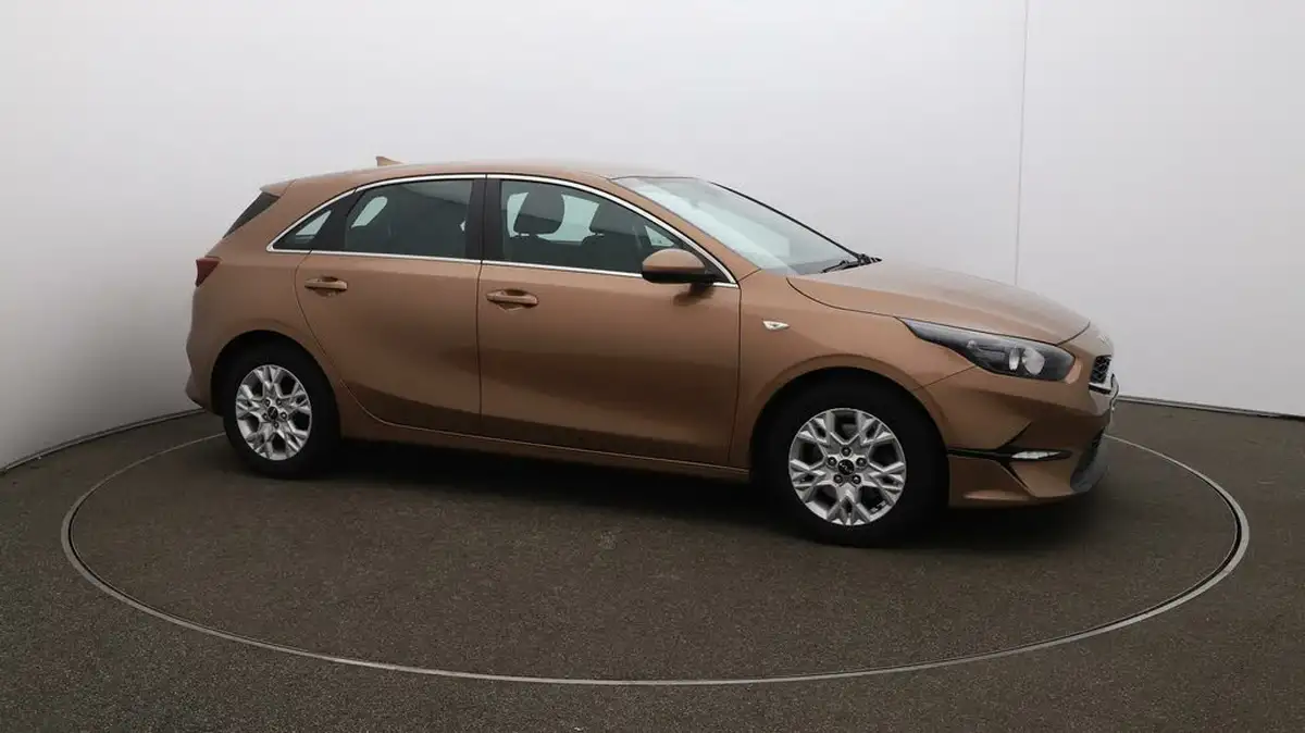2021-kia-ceed-10-t-gdi-2-hatchback-big-44