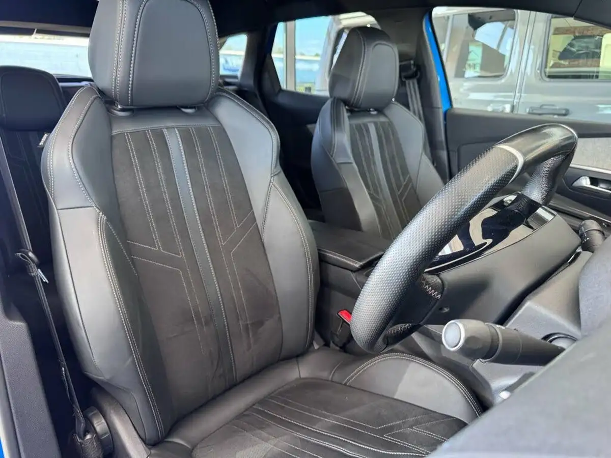 2021-peugeot-3008-suv-12-puretech-gt-big-12