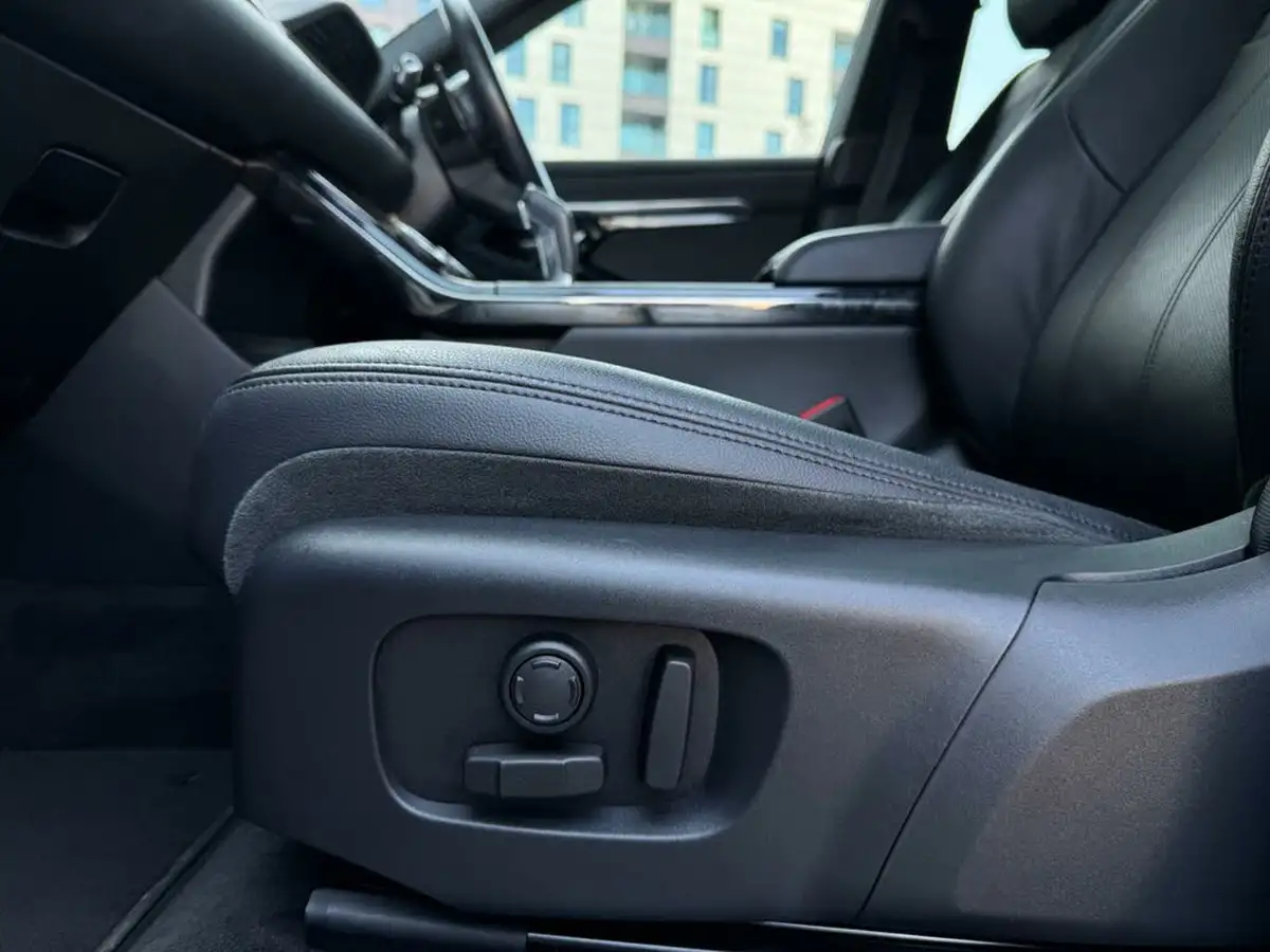 2020-land-rover-range-rover-evoque-20-d240-r-dynamic-se-big-36