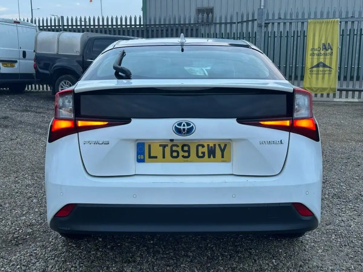 2019-toyota-prius-18-vvt-i-business-edition-plus-cvt-big-38