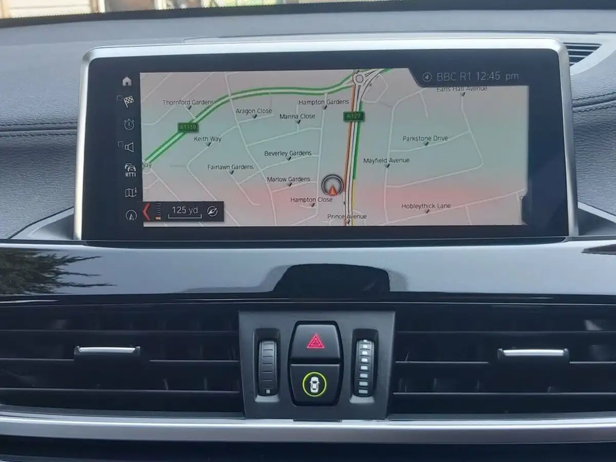 2022-bmw-x1-15-xdrive-25e-phev-xline-big-11