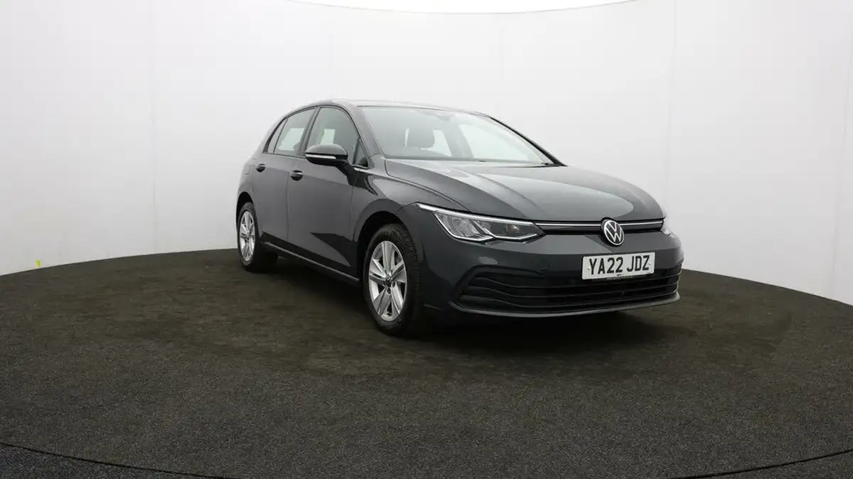 2022-volkswagen-golf-20tdi-life-hatchback-big-40