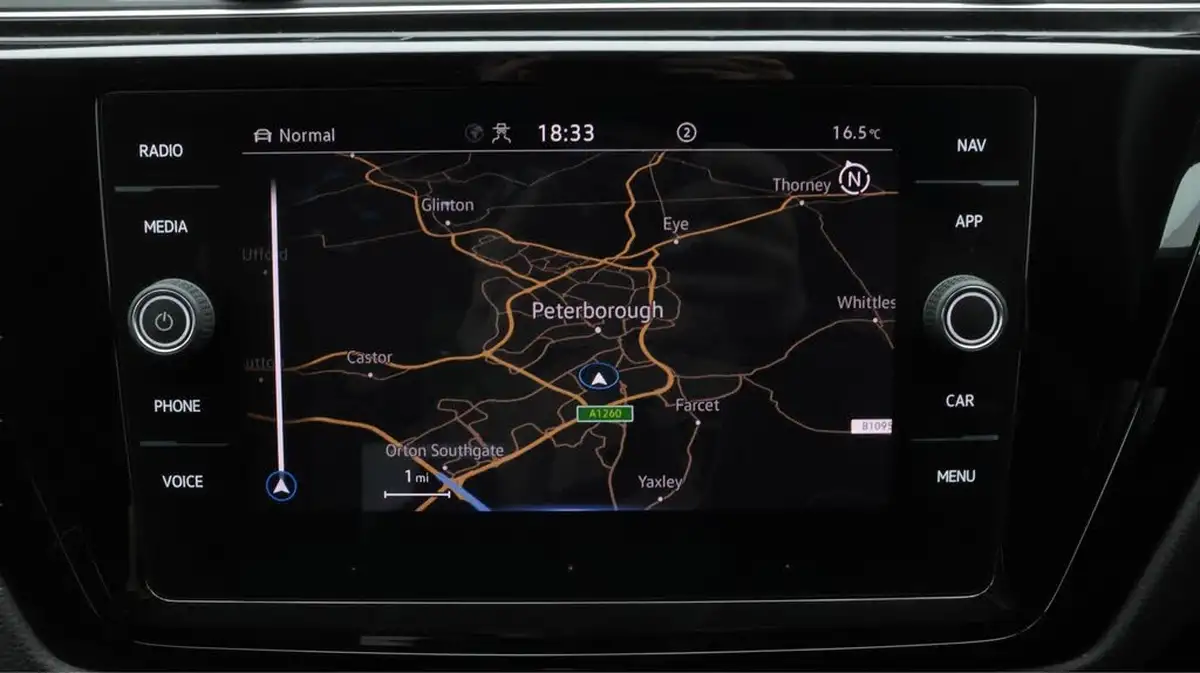 2020-volkswagen-touran-15-tsi-sel-dsg-big-11
