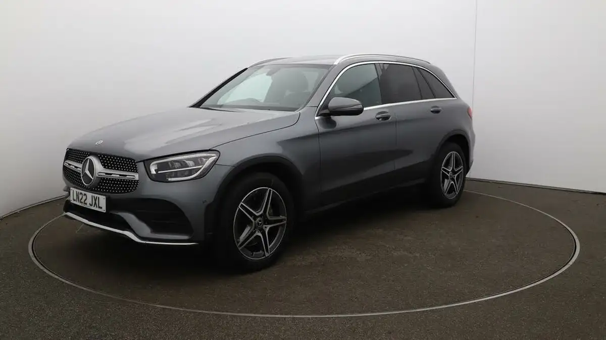 2022-mercedes-benz-glc-class-20d-glc220d-amg-line-195ps-station-wagon-5d-1950cc-4matic-plus-big-68