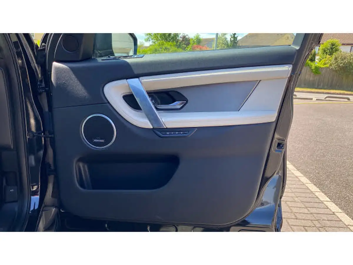 2022-land-rover-discovery-sport-big-28