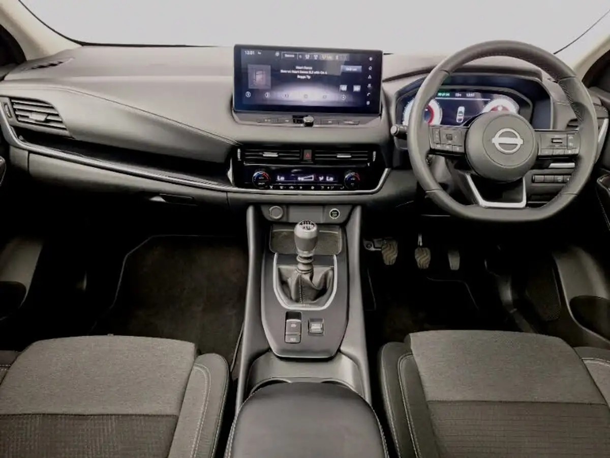 2024-nissan-qashqai-13-dig-t-n-connecta-140ps-big-2