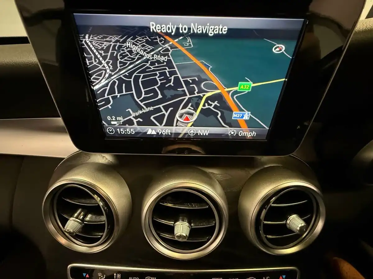 2017-mercedes-benz-c-class-21d-c250d-amg-line-ss-saloon-4d-4matic-9g-tronic-plus-big-27